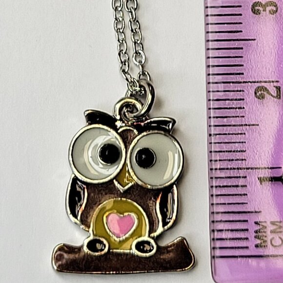 OWL Pendant Necklace in Matching Own Velvet Gift Keepsake Owl Shaped Box - Picture 9 of 10